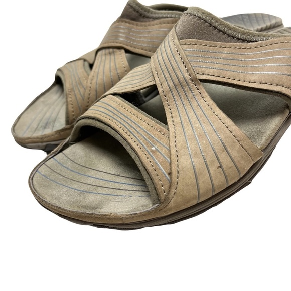MERRELL BUNGEE Tan Genuine Leather Suede Slides Flip Flops Sandals Sporty sz 7 - Picture 9 of 16